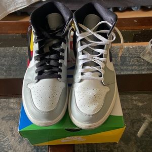 Mens white and gray air jordans 1 sneakers
